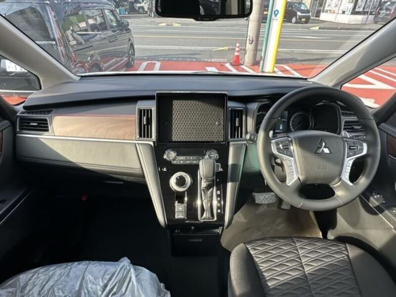 DELICA D5
