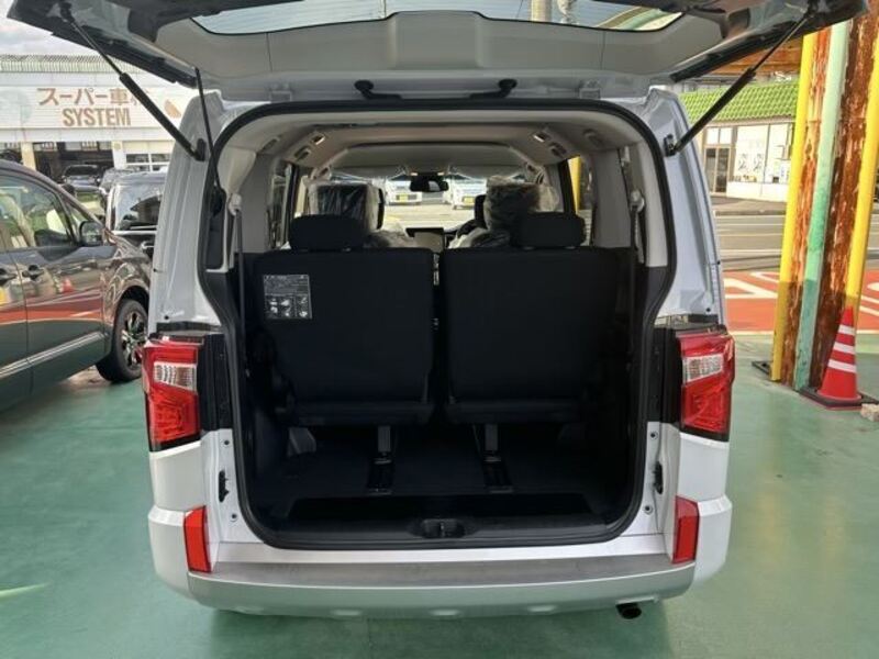 DELICA D5
