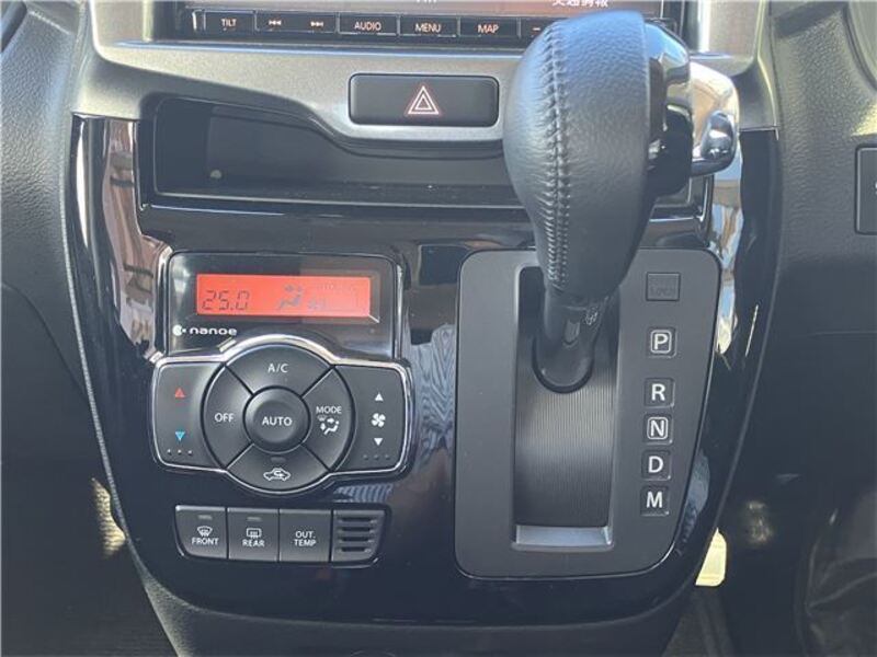 DELICA D2
