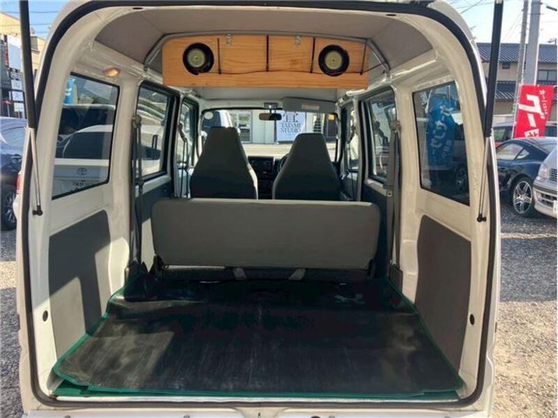 MINICAB VAN
