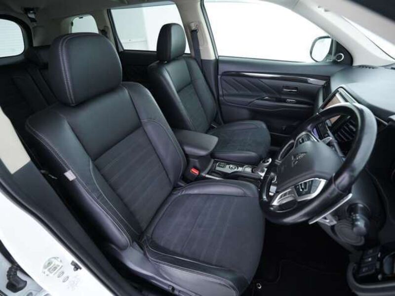 OUTLANDER PHEV
