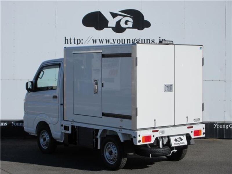 CARRY TRUCK