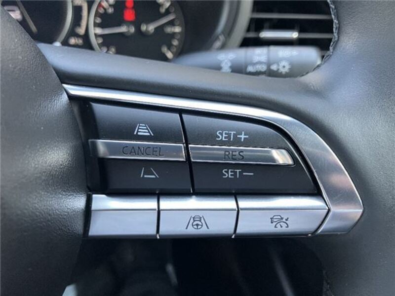 MAZDA3