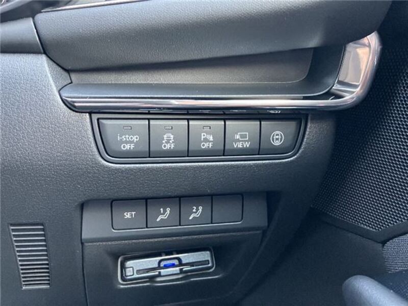 MAZDA3