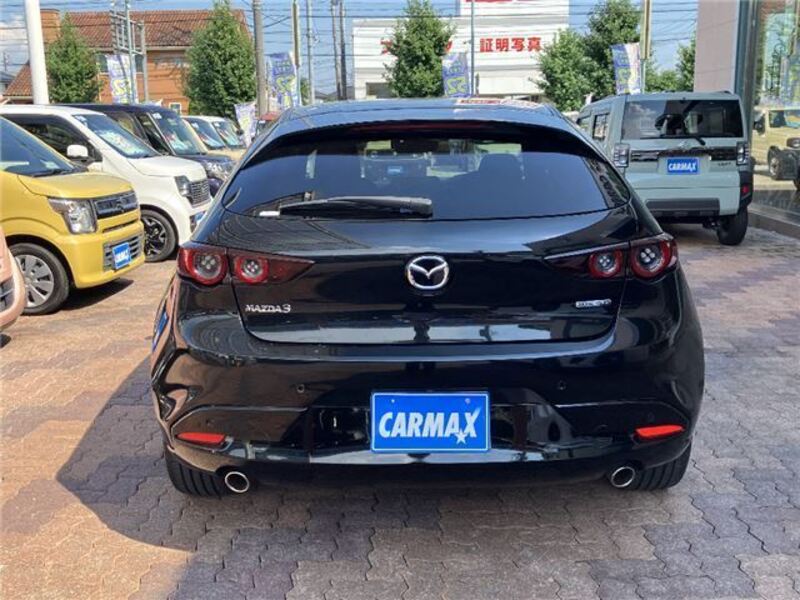 MAZDA3