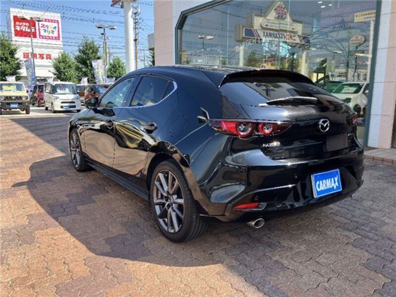 MAZDA3