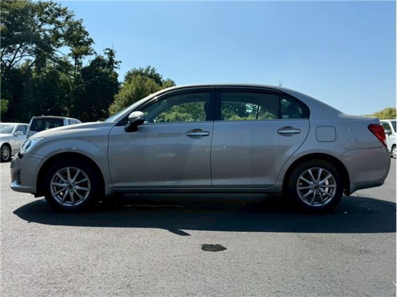 COROLLA AXIO