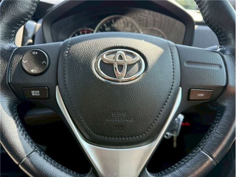 COROLLA AXIO