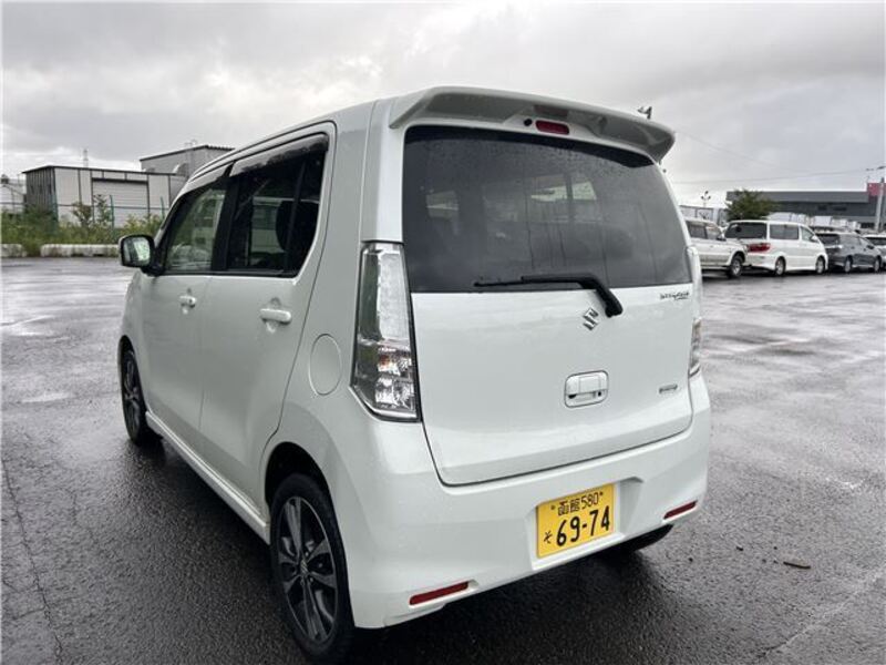 WAGON R