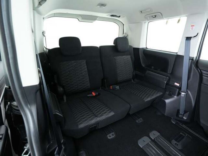 DELICA D5