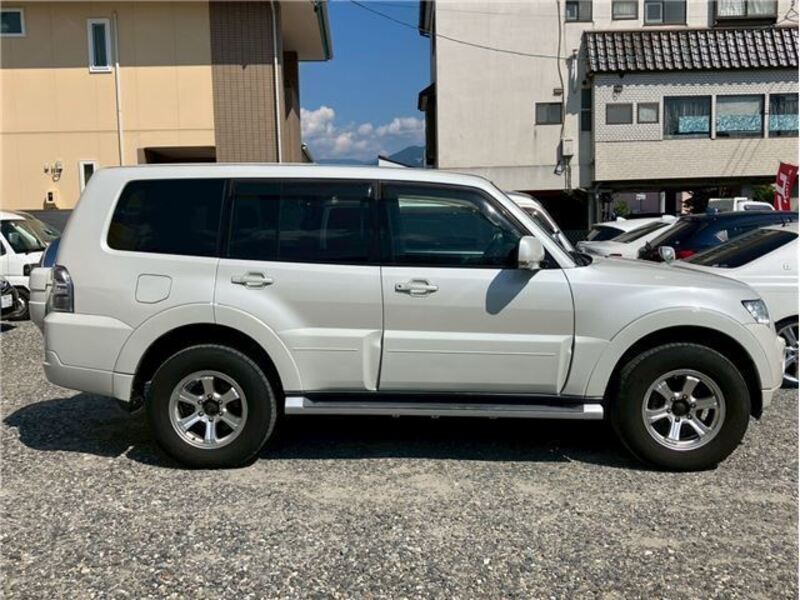 PAJERO