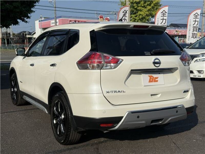 X-TRAIL