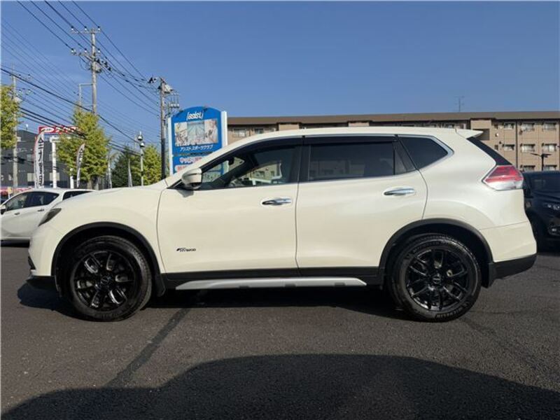 X-TRAIL
