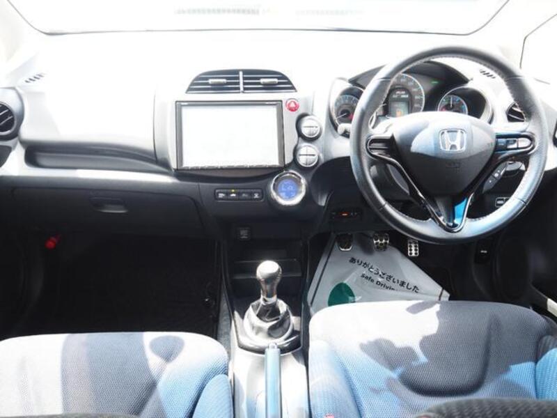 FIT HYBRID