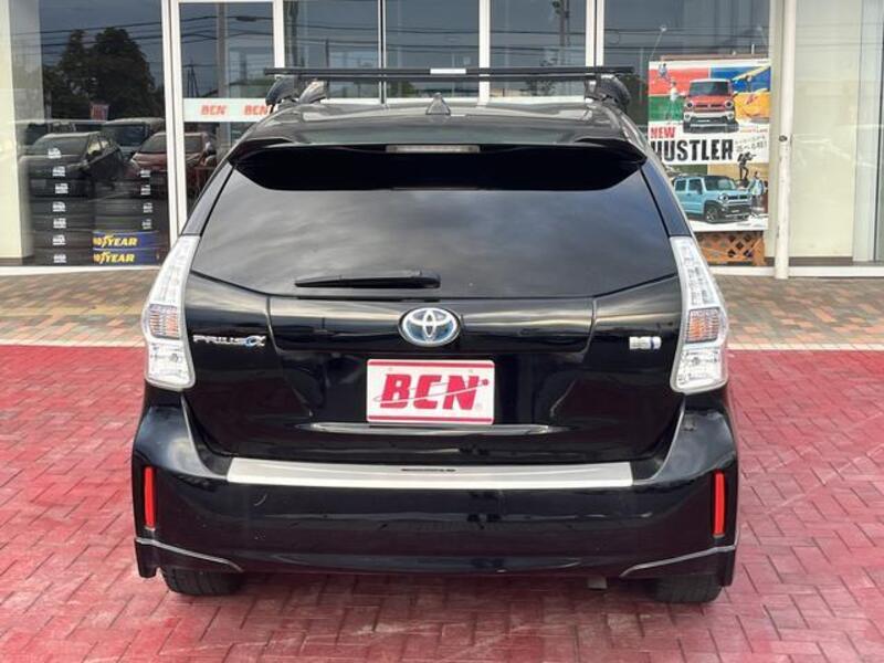 PRIUS ALPHA