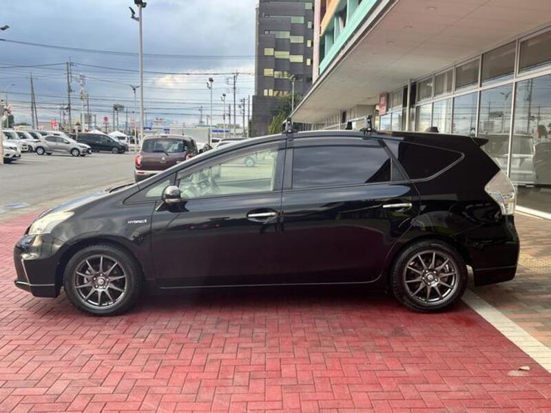 PRIUS ALPHA