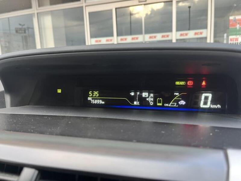 PRIUS ALPHA