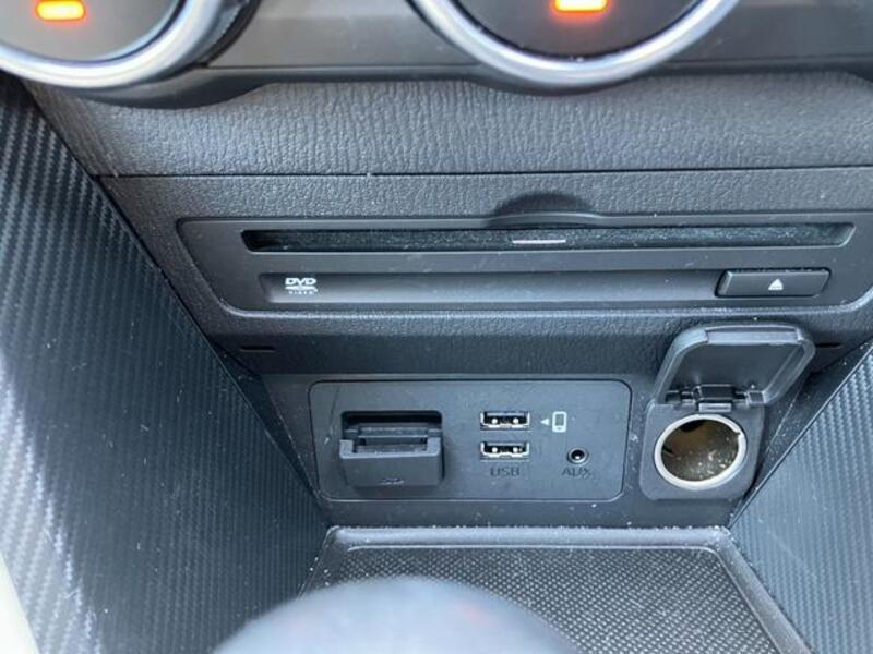 MAZDA2