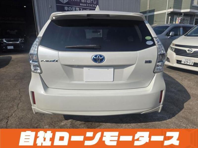 PRIUS ALPHA