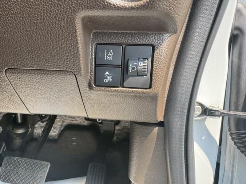 N BOX