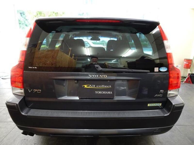 V70