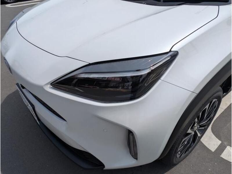 YARIS CROSS