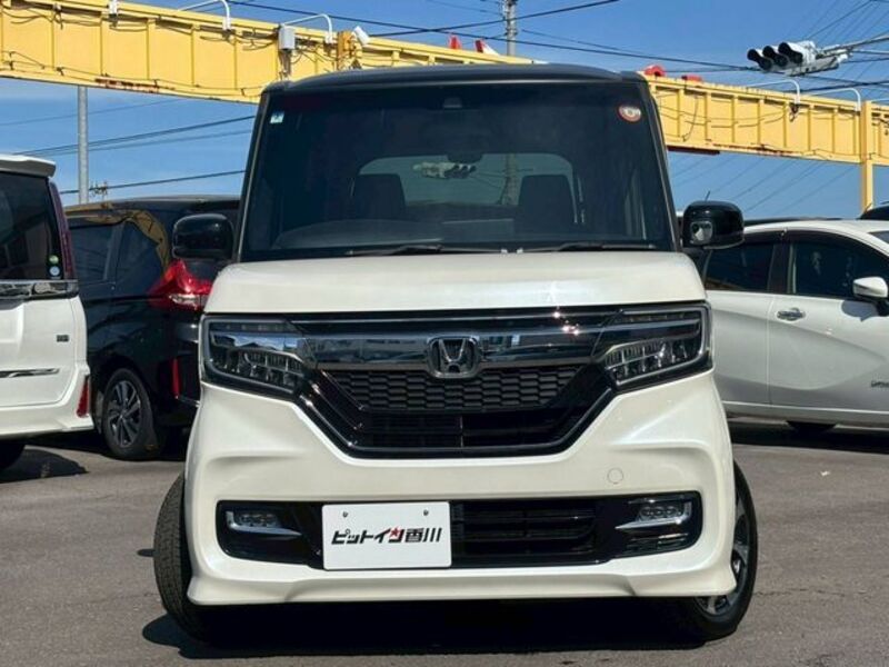 N BOX CUSTOM