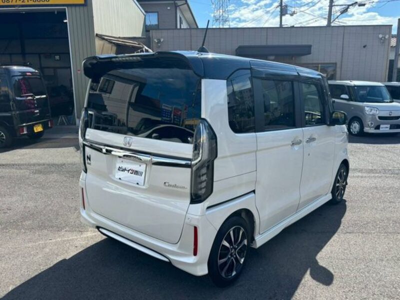 N BOX CUSTOM
