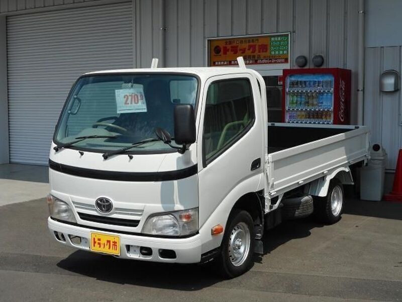 TOYOTA DYNA