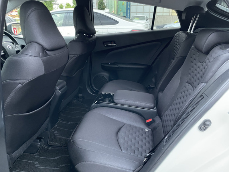 PRIUS PHV