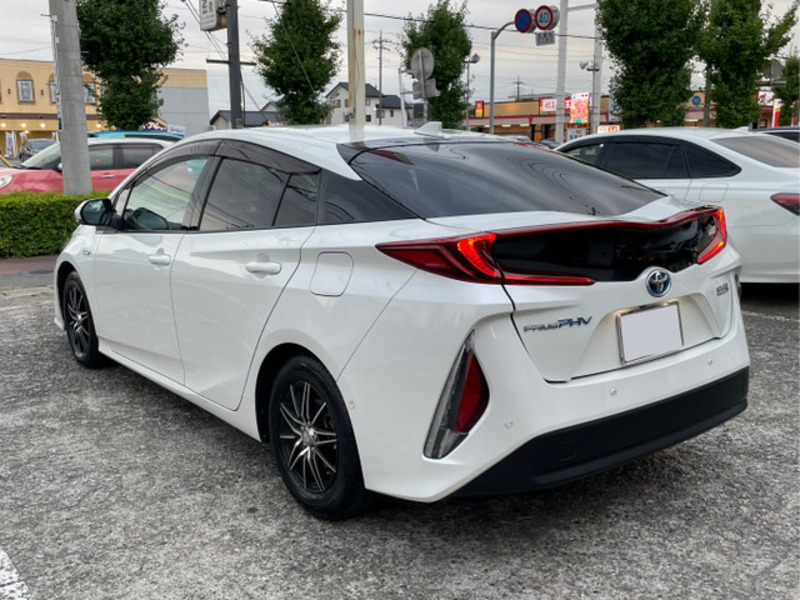 PRIUS PHV