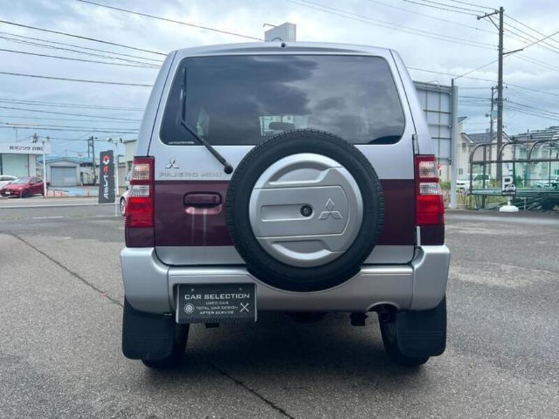 PAJERO MINI