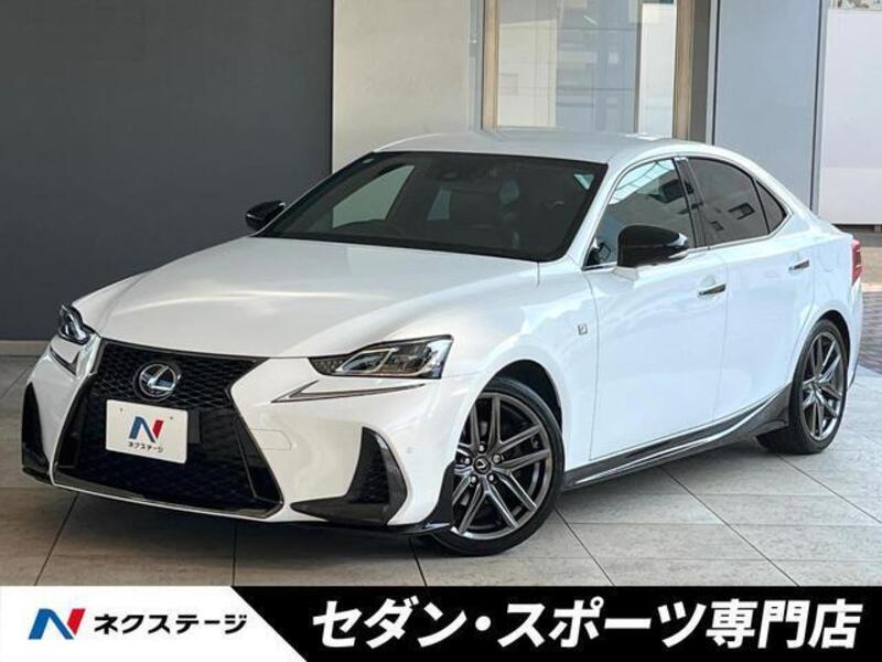 LEXUS IS