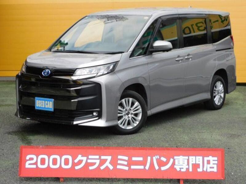 TOYOTA NOAH