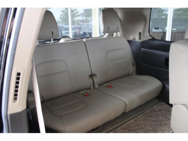 LAND CRUISER