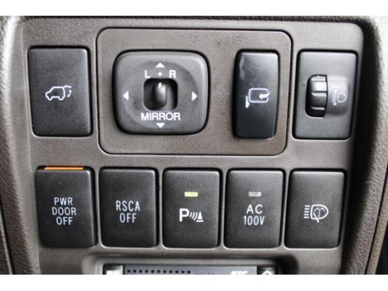 LAND CRUISER