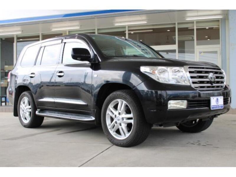 LAND CRUISER