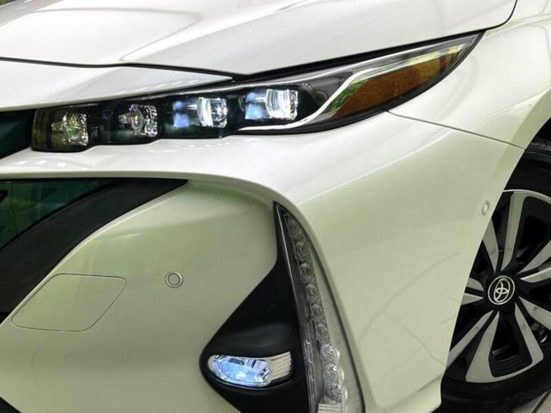 PRIUS PHV