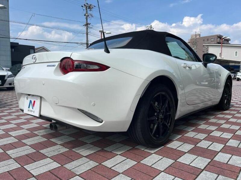 ROADSTER