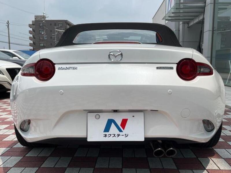 ROADSTER