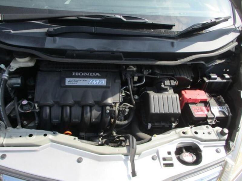 FIT HYBRID