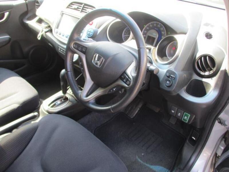 FIT HYBRID