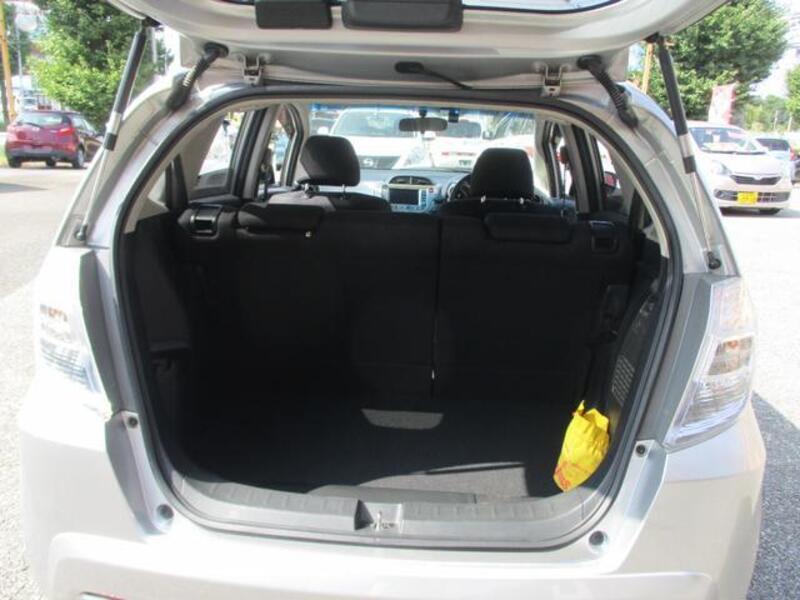FIT HYBRID