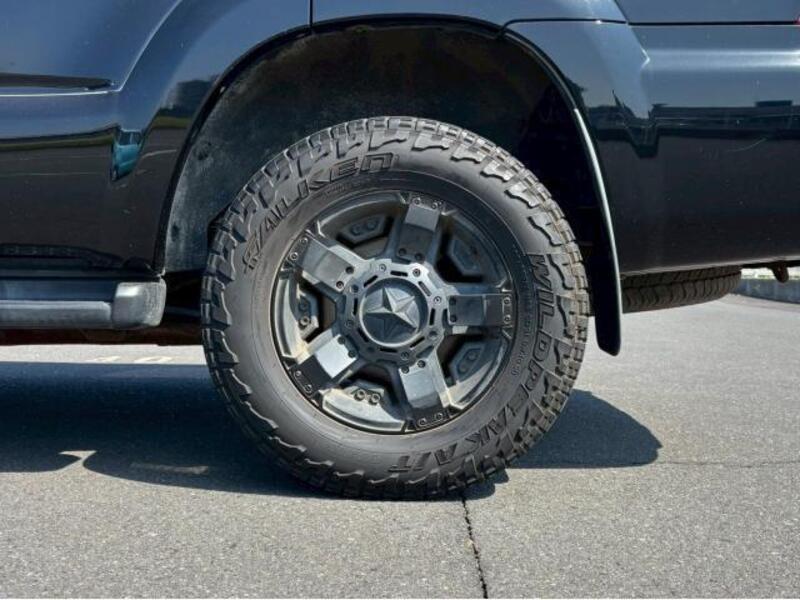 HILUX SURF