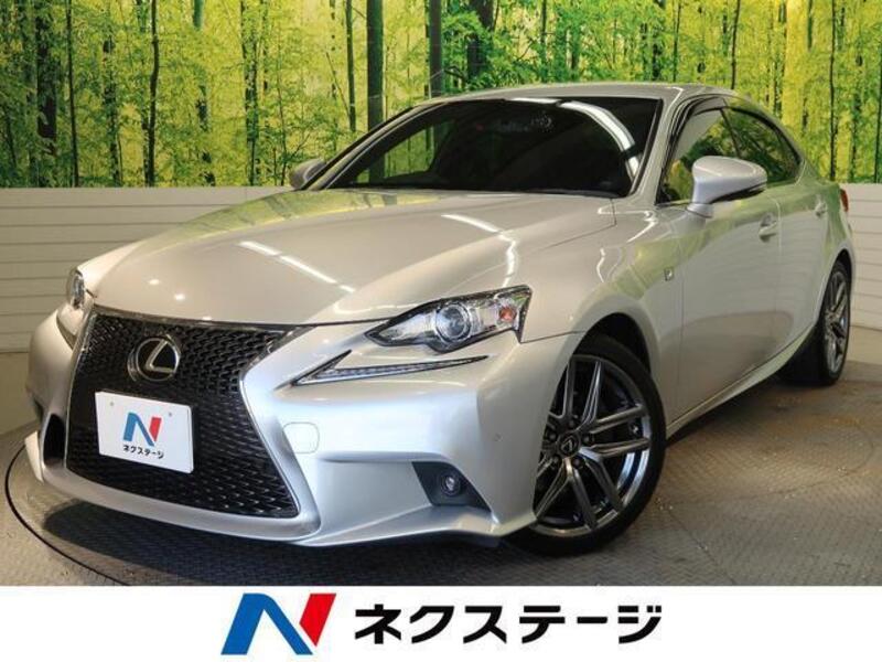 LEXUS IS
