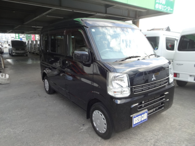 MINICAB VAN