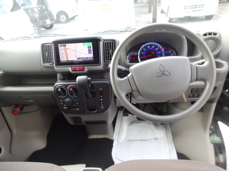 MINICAB VAN