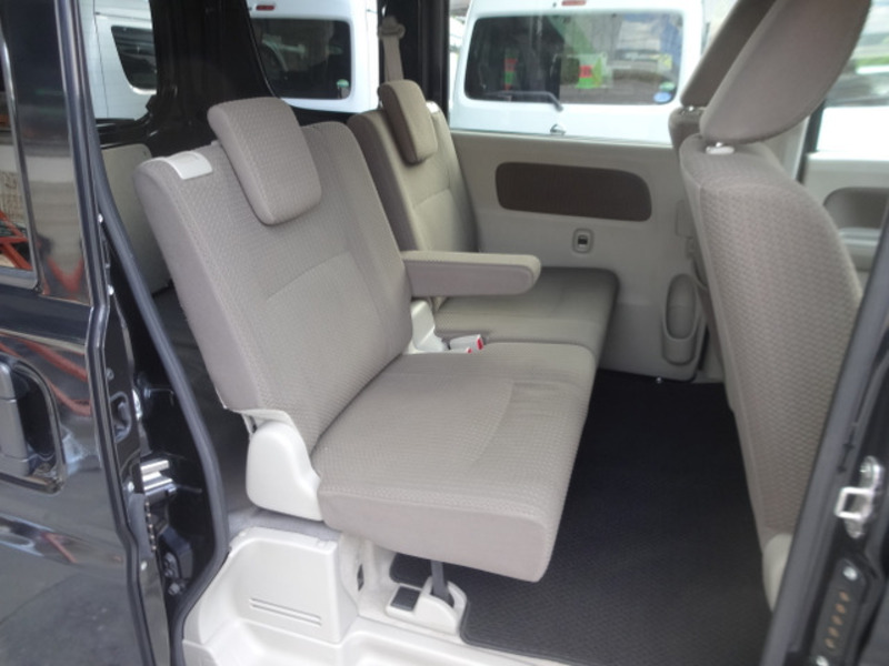 MINICAB VAN