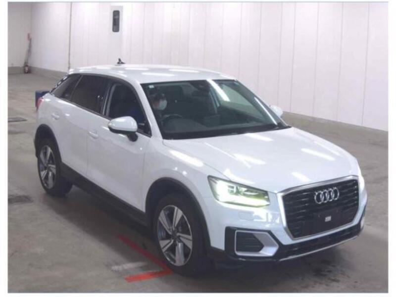 AUDI Q2