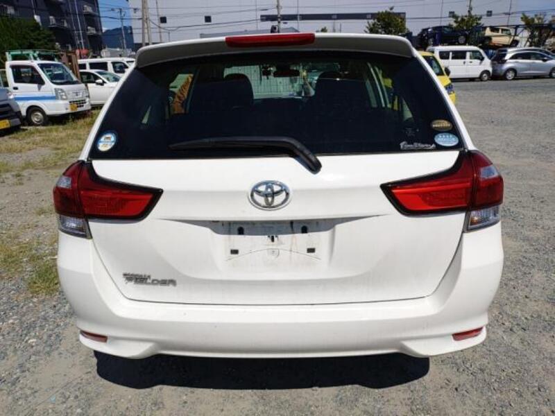 COROLLA FIELDER